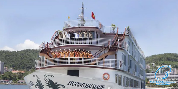 Tour du lịch du thuyền Hạ Long Siêu hấp dẫn của The Sinh Tour