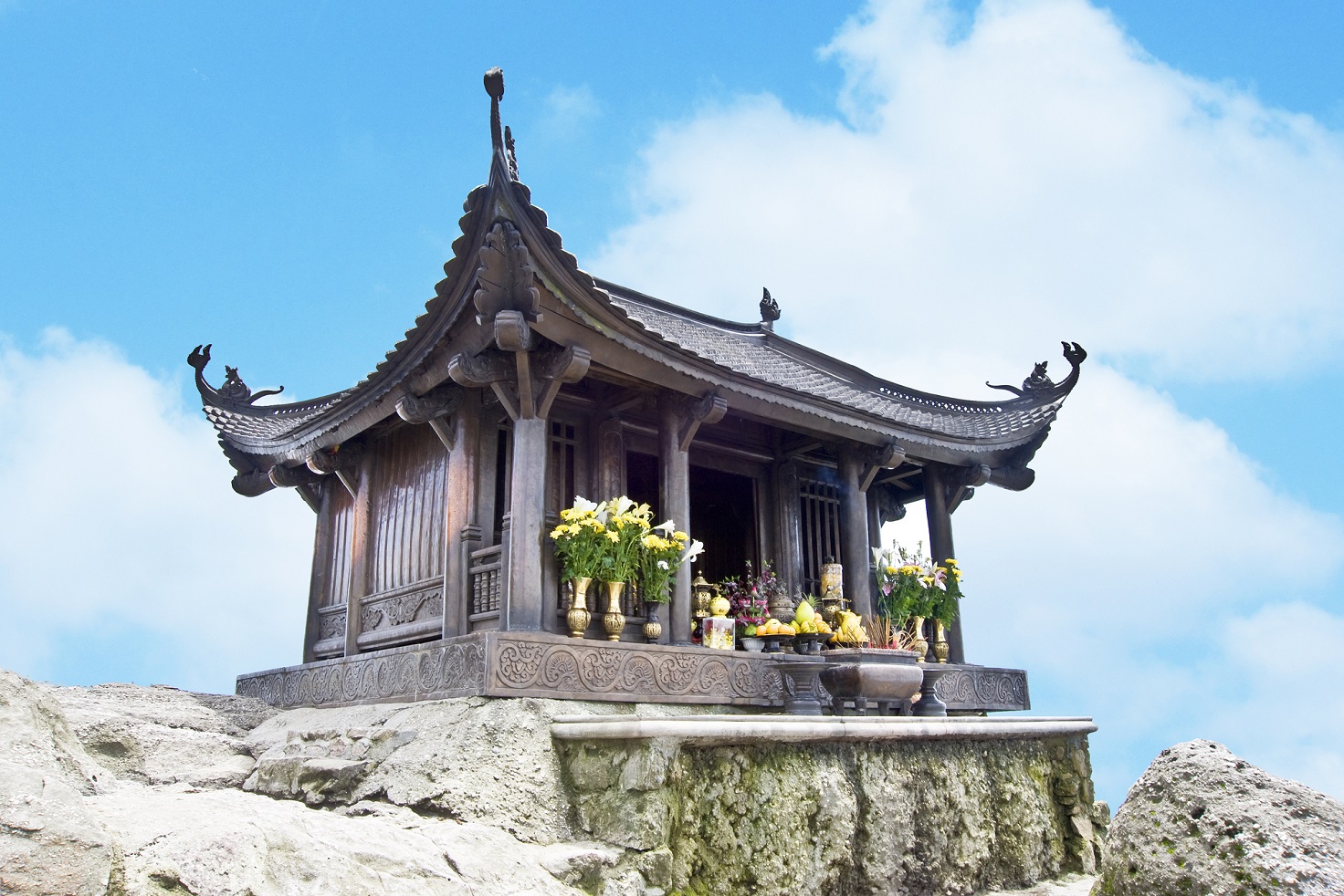 tour du lịch chùa yên tử 1 ngày
