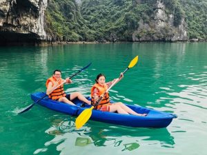 Kayaking In Ha Long Bay 2days