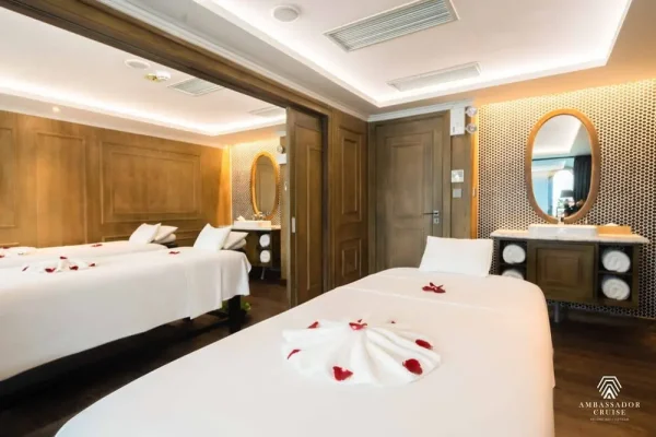 Du thuyền Ambassador Cruise Hạ Long – Hành trình 2 ngày 1 đêm đẳng cấp 5 sao