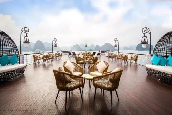 Du thuyền Ambassador Cruise Hạ Long – Hành trình 2 ngày 1 đêm đẳng cấp 5 sao