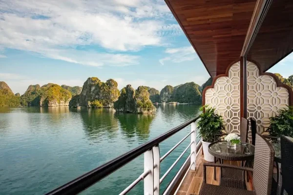 Du Thuyền Aspira Cruises Vịnh Lan Hạ – Tour 2N1Đ & 3N2Đ 5 Sao Sang Trọng