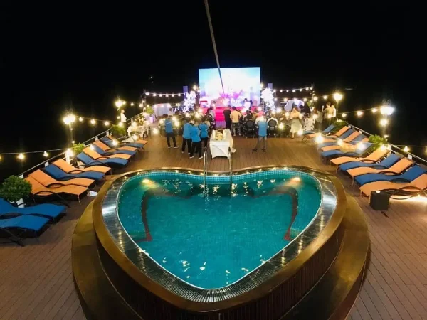 Du Thuyền Aspira Cruises Vịnh Lan Hạ – Tour 2N1Đ & 3N2Đ 5 Sao Sang Trọng