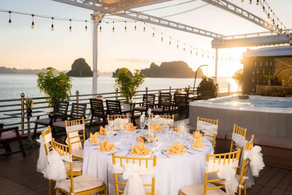 Du Thuyền Athena Cruise Hạ Long – Tour 2N1Đ & 3N2Đ Đẳng Cấp 5 Sao