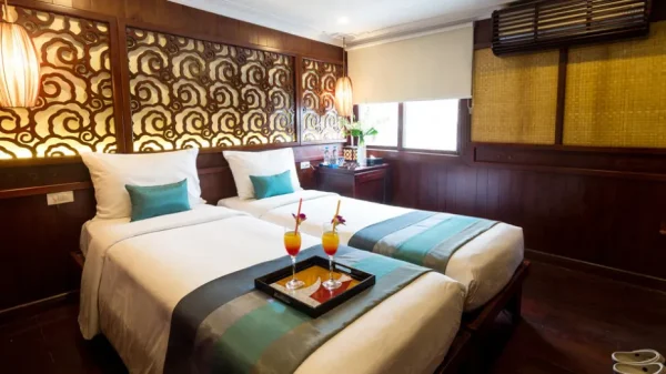 Bhaya Classic Cruise – Trải Nghiệm Du Thuyền Đẳng Cấp Tại Vịnh Hạ Long