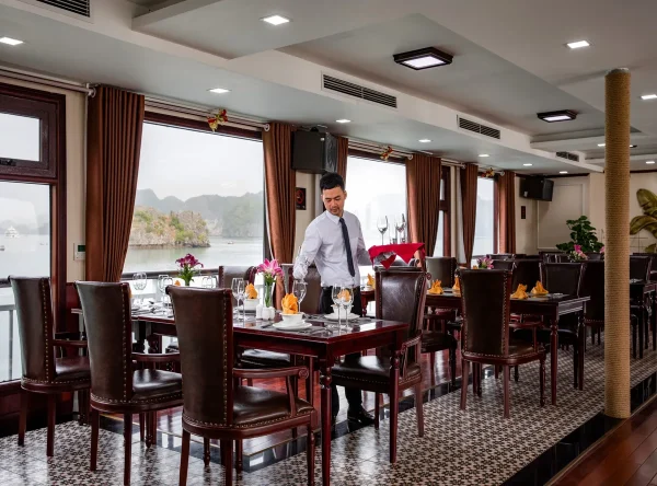 Tour Du Thuyền Dora Cruise Hạ Long – Lan Hạ 5 Sao (2N1Đ & 3N2Đ)