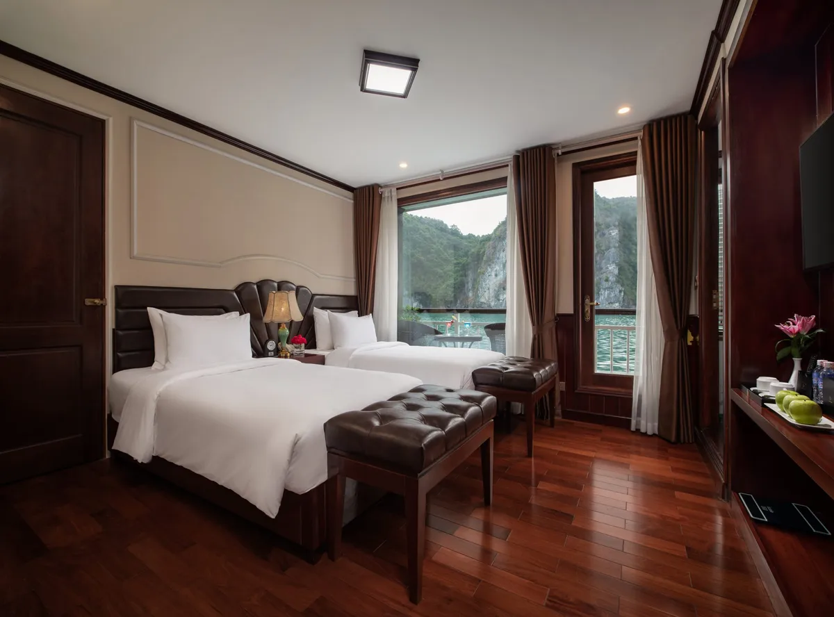 Tour Du Thuyền Dora Cruise Hạ Long – Lan Hạ 5 Sao (2N1Đ & 3N2Đ)