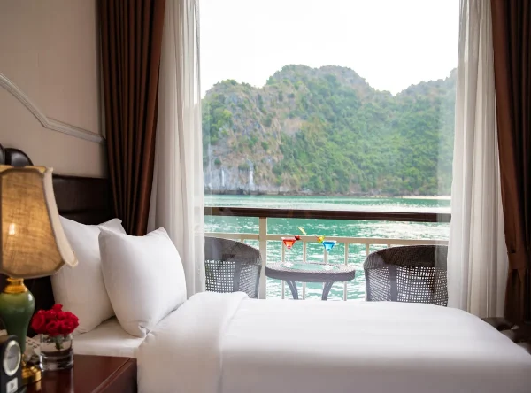 Tour Du Thuyền Dora Cruise Hạ Long – Lan Hạ 5 Sao (2N1Đ & 3N2Đ)