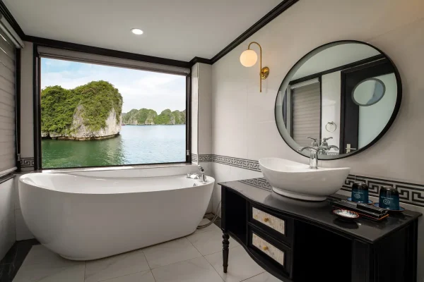 Doris Cruise – Tour Du Thuyền 2N1Đ Khám Phá Vịnh Lan Hạ Đẳng Cấp 5 Sao