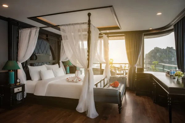 Doris Cruise – Tour Du Thuyền 2N1Đ Khám Phá Vịnh Lan Hạ Đẳng Cấp 5 Sao