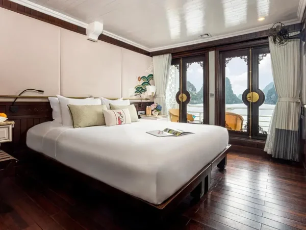 Du Thuyen Au Co Thesinhcafetouristcomvn 15