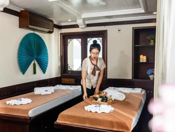 Du Thuyen Au Co Thesinhcafetouristcomvn 7
