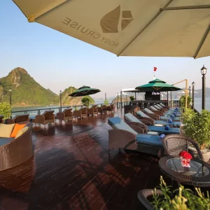 Du Thuyền Rosy Cruise Lan Hạ – Kỳ Nghỉ 5 Sao Giữa Thiên Nhiên Tuyệt Sắc