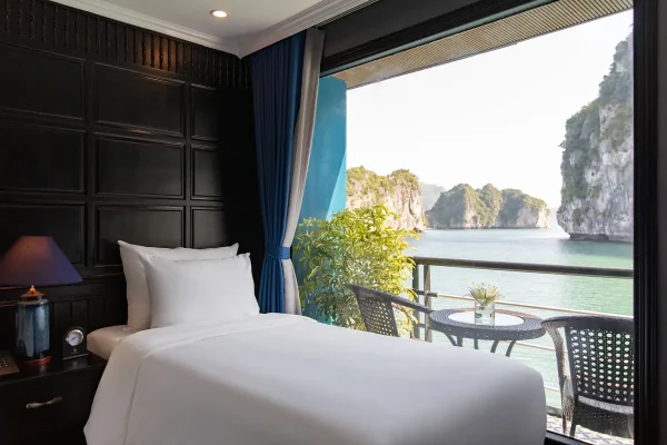 Du Thuyền Rosy Cruise Lan Hạ – Kỳ Nghỉ 5 Sao Giữa Thiên Nhiên Tuyệt Sắc