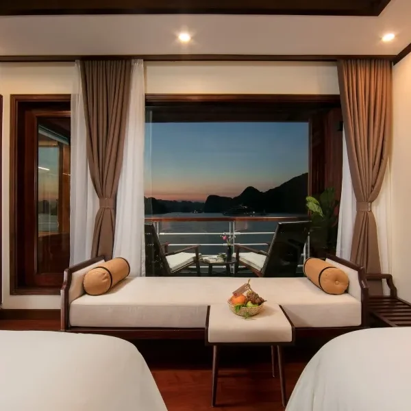Du Thuyền Heritage Cruise 5 Sao – Hành Trình 2 Ngày 1 Đêm Khám Phá Vịnh Lan Hạ