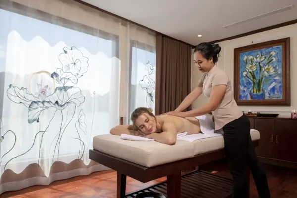 Du thuyền Heritage Cruise 5 Sao – Hành Trình 2 Ngày 1 Đêm Khám Phá Vịnh Lan Hạ