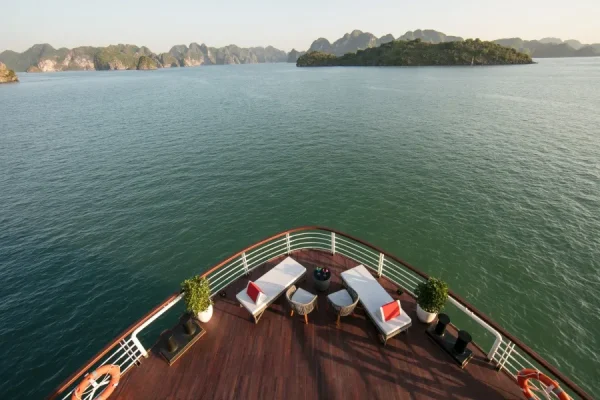 Du thuyền Heritage Cruise 5 Sao – Hành Trình 2 Ngày 1 Đêm Khám Phá Vịnh Lan Hạ