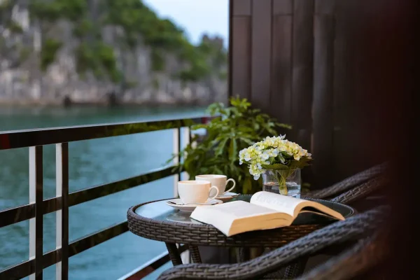 La Pandora Cruise – Hành Trình Du Thuyền 5 Sao Vịnh Lan Hạ & Cát Bà