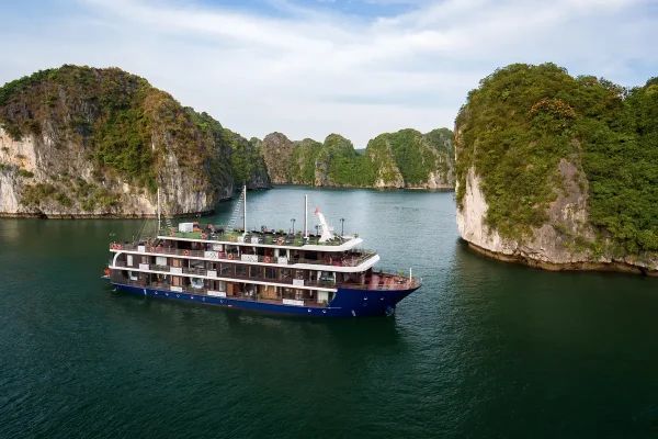 La Pandora Cruise – Hành Trình Du Thuyền 5 Sao Vịnh Lan Hạ & Cát Bà