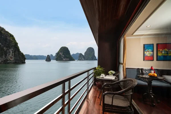 La Pandora Cruise – Hành Trình Du Thuyền 5 Sao Vịnh Lan Hạ & Cát Bà