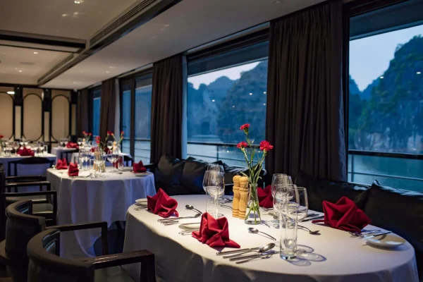 Scarlet Pearl Cruise Vinh Lan Ha 17