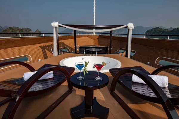 Scarlet Pearl Cruise Vinh Lan Ha 40