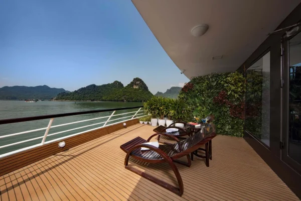 Scarlet Pearl Cruise Vinh Lan Ha 9