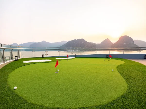 Tour Du Thuyền Taliya Cruise Vịnh Lan Hạ 5 Sao – Chèo Kayak, Tiệc Hoàng Hôn
