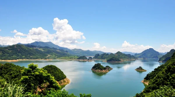 Tour Ba Khan Lòng Hồ Hòa Bình 2N1Đ – Bakhan Village Resort, Vịnh Ngòi Hoa