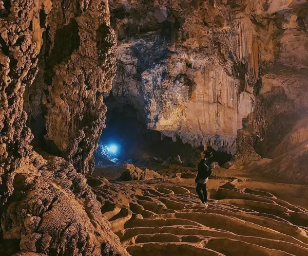 Tour Cao Bằng Núi Thủng Hồ Thang Hen 2N3Đ - TheSinhCafe