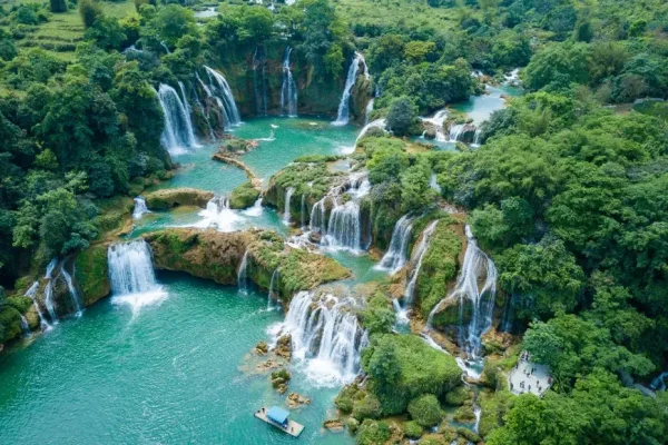 Tour Cao Bằng Núi Thủng Hồ Thang Hen 2N3Đ - TheSinhCafe