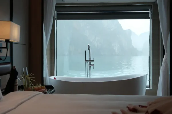 Tour Du Thuyen Luna Cruise Ha Long 1 Ngay 37