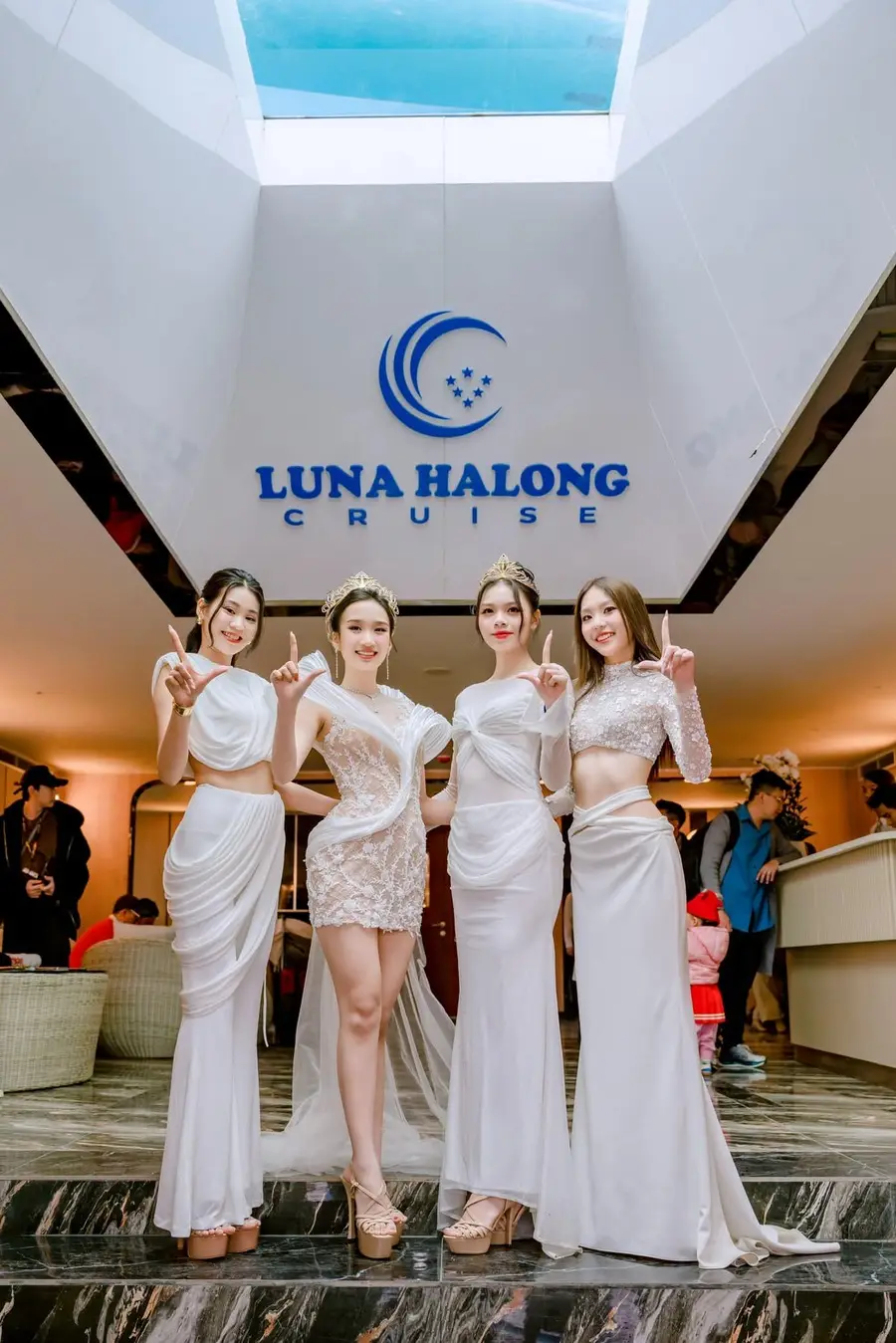 Tour Du Thuyen Luna Cruise Ha Long 1 Ngay 40