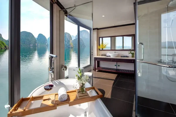 Du Thuyền Mon Cheri Cruise Hạ Long – Hành Trình 3N2Đ Vịnh Lan Hạ & Cát Bà