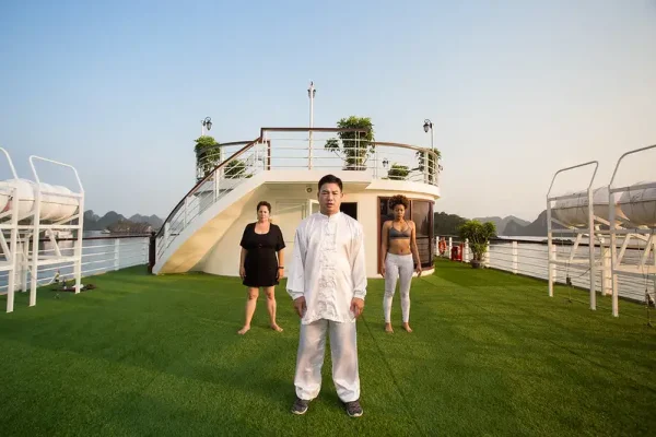 Du Thuyền Mon Cheri Cruise Hạ Long – Hành Trình 3N2Đ Vịnh Lan Hạ & Cát Bà