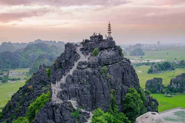 Tour Ninh Bình Pù Luông 3N2Đ – Khám Phá Tam Cốc, Hang Múa Và Pù Luông