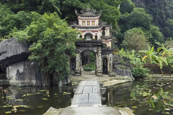 Tour Ninh Bình Pù Luông 3N2Đ – Khám Phá Tam Cốc, Hang Múa Và Pù Luông