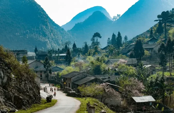 Tour Ninh Bình Hà Giang 4 Ngày 3 Đêm – Khám Phá Di Sản Và Cao Nguyên Đá Hùng Vĩ