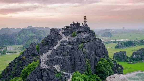 Tour Ninh Bình Hà Giang 4 Ngày 3 Đêm – Khám Phá Di Sản Và Cao Nguyên Đá Hùng Vĩ