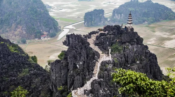 Tour Ninh Bình Hà Giang 4 Ngày 3 Đêm – Khám Phá Di Sản Và Cao Nguyên Đá Hùng Vĩ