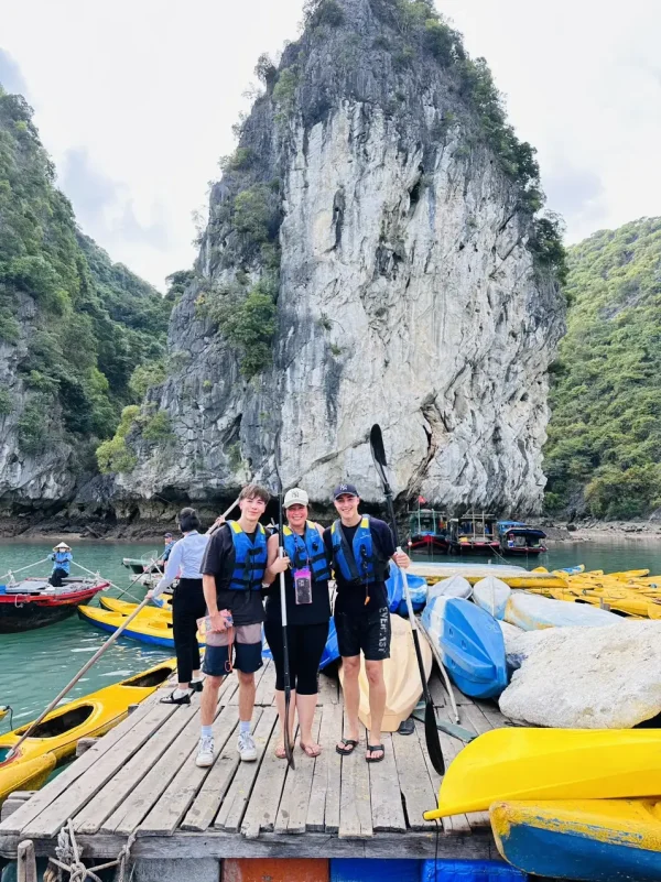 Tour Vinh Lan Ha 6 Tieng Catamaran 3