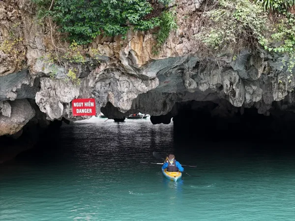 Tour Vinh Lan Ha 6 Tieng Catamaran 5