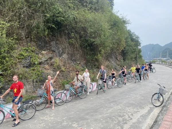 Tour Vinh Lan Ha 6 Tieng Catamaran 6
